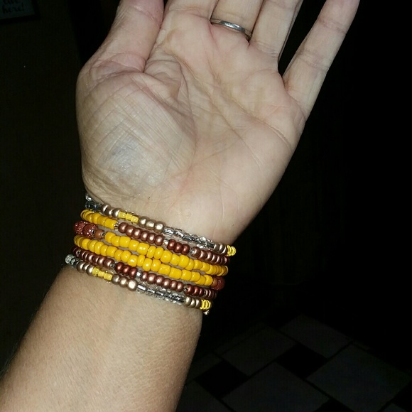 Handmade loop wire bracelet - Picture 2 of 5